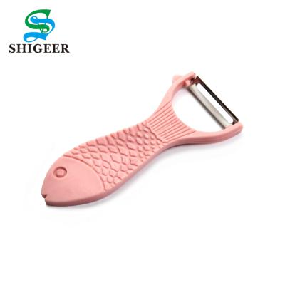 China Sustainable Multifunctional Customized Fruits And Vegetables Manual Pink Kitchen Tools Peeler for sale