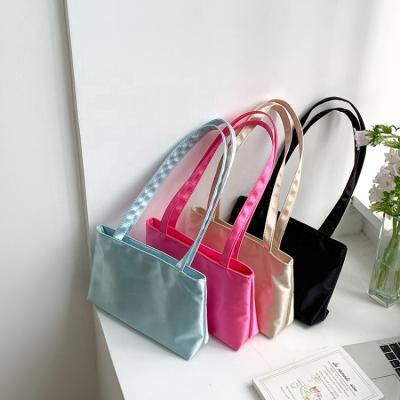 China High Quality Silk Handbags To Tote Shoulder Bags Leisure Ladies Women's Sense Style Nylon Bag Fashion Designer Luxury Purse Handbag for sale