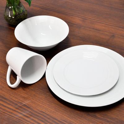 Cina 16 Piece ABC Tableware Elegant Dinnerset Royal White Ceramic Dinnerware Set Royal White Ceramic Tableware Set in vendita