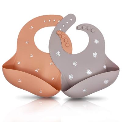 China BPA Free 2 Pieces Of Different Style Feeding Bib Cute Silicone Baby Bibs For Babies Eating Food Tool for sale