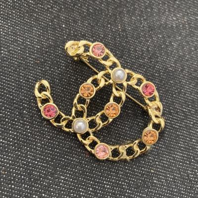 China ALLOY pearl cc brooch pin women designer brooches and pins crystal jewelry for sale