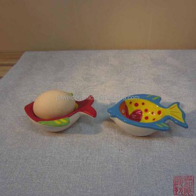 China Viable Custom Ceramic Egg Tray Ceramic Chicken Shape Egg Cup Holder for sale