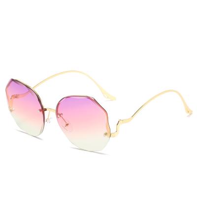 China Fashion sunglasses new hot sale women frame size square quality polarized unisex sunglasses for sale