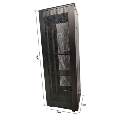 Cina 19 inch 37 u Server Cabinet Data Center Smart Server Rack Waterproof Network Cabinet with Mesh Door in vendita