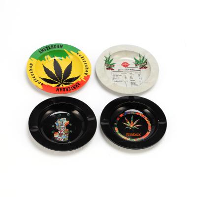 China Recyclable Custom Mini Moon Premium Gold Tin Ashtray for sale