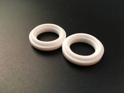 China De Pakkingswit van de weer Bestand PTFE Ring met Brede Werkende Temperatuurwaaier Te koop