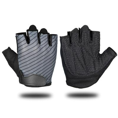 China Logo Print Hand Sport Gloves Custom Made Breathable For Men Black Gym Weightlifting Fitness Workout Gloves for sale