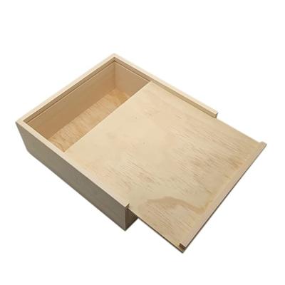 China High Quality Unfinished Christmas Box Stocked Pine Wood Gift Box Home Decorations With Slip Lid for sale