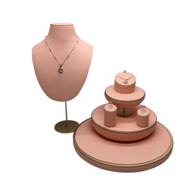 China OEM+ODM+Wholesale XIANGYU Ring Holder Luxurious Jewelry Display Custom Bust Mannequin Holder Set For Necklace for sale