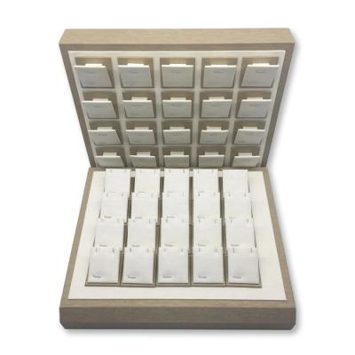 China Custom Jewelry Display Factory Rings Earrings Pendants Stacks Leather Magnetic Suction Jewelry Display Tray for sale