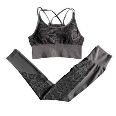 China Customized Breathable Tik Tok Active Wear Set Legging And Bra Sportswear Yoga Set for sale