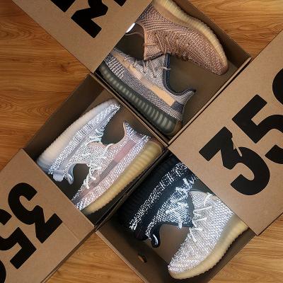 China 350 OG Yeezy 350 Running Shoes V2 Casual Sport Shoes Sneakers Running Putian Summer 13 Men's OG Logo Boxes Size USA 4 for sale