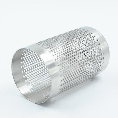 Chine Fil 304 316l Mesh Filter Tube Perforated Punching d'acier inoxydable à vendre