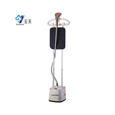 China Household Low Price Garment Steamer Portable Handheld Ufesa Garment Steamer For Clothes 2021 for sale