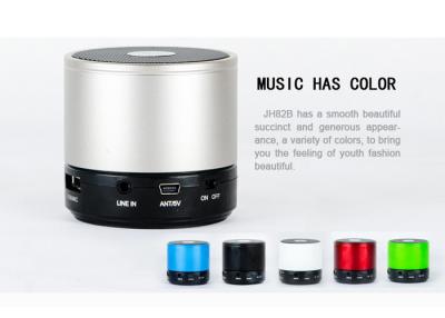 China Creative HI FI Music Mini Bluetooth Speaker With Bass / SD Slot And FM Radio for sale