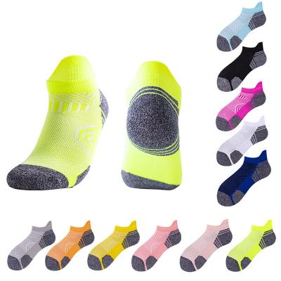 China 2021 summer QUICK DRY unisex men thongs ankle running nylon super elite sports fitness elastic quick dry socks for sale