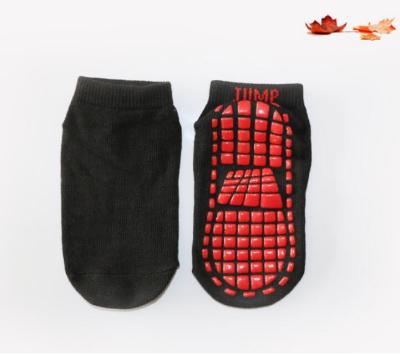 China Adult Anti Slip Yoga Sports Baby Anti Slip Floor Non Slip Toddlers Shoe Socks Child Trampoline Ankle Grip Bumps Rubber Sole for sale