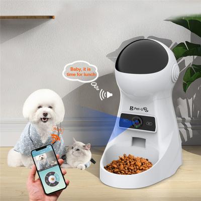 China Hit Auto Dog Food Driver Amazon Pet Driver Smart Dog Driver With Camera for sale