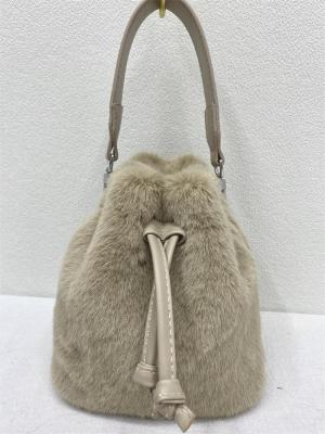 China 2021 Autumn/Winter High Quality Imitation Mink Fur PU Tote With PU And Pocket Pleated Cross - Body Bag for sale