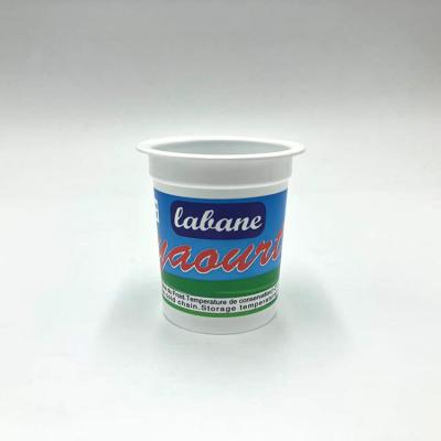 China 125 ml plastic yoghurtbeker met folie- en plastic deksel Te koop