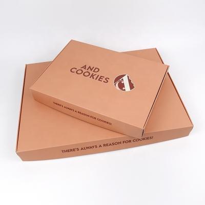 China Recycled Materials Wholesale Custom Bakery Dessert Cookie Donuts Cake Food Grade Paper Packaging Gift Box for sale