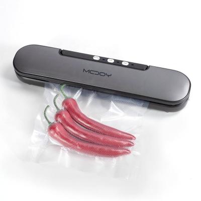 China Portable Hotel Vacuum Sealer with Built-in Cutter and Free Vacuum Bags for Food Packaging Sous Vide Baking and Vacuum Food Saver for sale