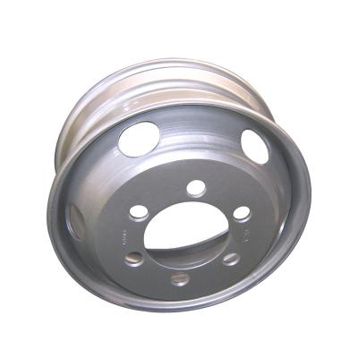 China Hot sale high quality steel tubeless truck wheel rim 17.5*6.75 for sale