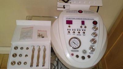 China Skin Rejuvenation 5 In 1 Microdermabrasion Machines Anti - Allergic for sale