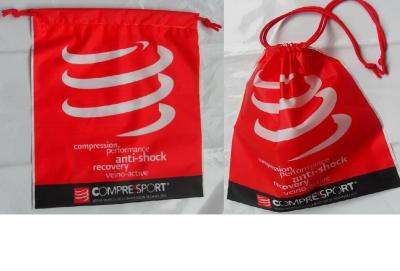 China Customized Women's favorite / convenie nce / festive red / drawstring plastic bags  for gifts / clothing, clothes. for sale