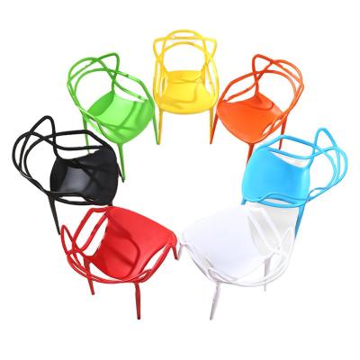 China Modern Design Sturdy Cheap Outdoor White Leisure Stacking Dining Plastic Chair for sale