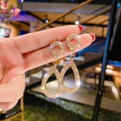 China Personality durable female water trend needle silver rhinestone rhinestone drop-shaped bling earrings 925 for sale