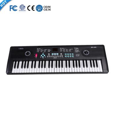 China Professional Teaching Piano Toy 61 Keys Electronic Keyboard Midi Keyboard With Digital And Microphone for sale