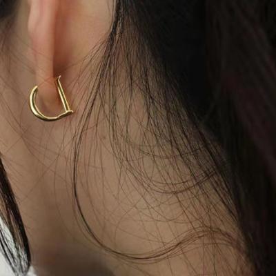 China Fashionable Ready To Ship High End 18k Gold Plated Stainless Steel D Shape Earrings No Fade Jewelry Vendors for sale