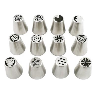 China Viable 12 Pcs Stainless Steel Flower Shape Christmas Baking Cupcake Pastry Piping Cake Decorating Icing Russian Nozzles for sale