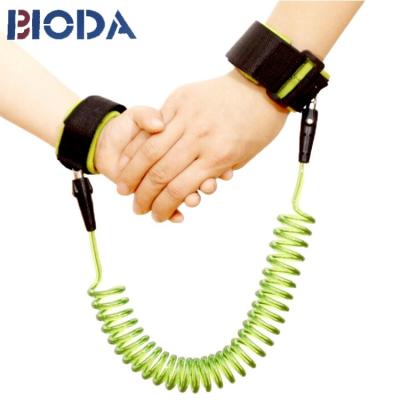 China Baby Toddler Kids Hand Metal Connector Kid Belt Wrist Walking Lost Link Safety Leash Eco-Friendly Anti for sale