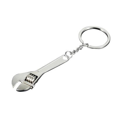 China Fashion metal key souvenir promotion gift hardware mini keyring tool car key chain custom creative keychain for sale