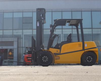 中国 Environment Friendly XDEM Forklift 5000kgs Load Capacity Electric Battery Power With Side Shifter And Option Duplex Mast 販売のため