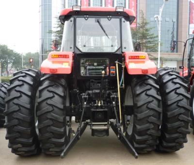 China Trator de exploração agrícola da agricultura de YTO X1804 2200r/Min 180hp com a roda 4 à venda