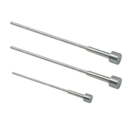 China DIN1530C DIN1530CH Square Ejector Pins Mold , Shoulder DME Die Ejector Pins en venta