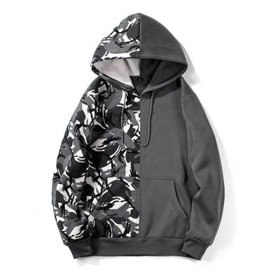 China Custom Winter Fashion Camouflage Patchwork Pullover Streetwear Casual Tone Breathable Hoodies Men's Two Tone Breathable Hoodies for sale