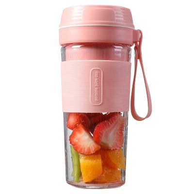 China Convenient Rechargeable Portable Electric Vegetable Travel Juice Cup Blender Plastic Juicer Machine USB Mini Mango Fruit Mixier for sale