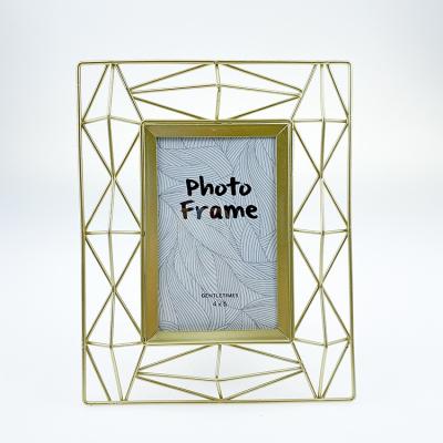 China 2020 Wholesale Design Outdoor Decorative Gold Picture Photo Frame Exclusive Metal for sale