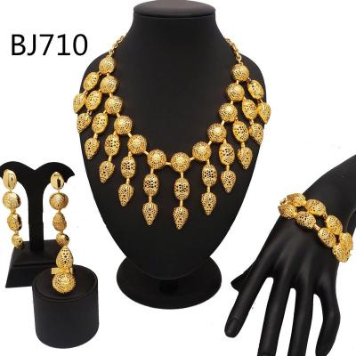 China Hot Sale Charm Gold Plated High Quality Jewelry Display Set BJ710 for sale