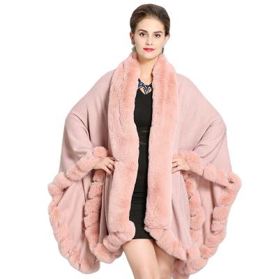 China 2020 fashion universal winter new design wrap fur trim lmitate peacock shawl for sale