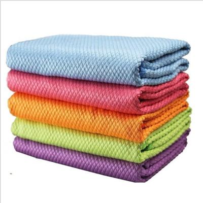 China Custom 80%Polyester+20%Polyamide Microfiber Fish Scale Towel Window Glass Mirror Dish Cleaning Cloth No Trace for sale