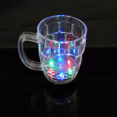 China New Cheap Eco-friendlky 500ML Fancy Led Beer Mug 20Oz Glass Flashing Plastic Mug for sale