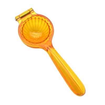 China Sustainable Food Grade Lemon Juicer Plastic Orange Reamer Manual Heavy Duty Squeezer for sale