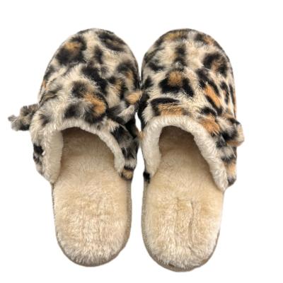 China Cushioning Home Slippers for women men indoor outdoor platform slipper  fluffy slippers for sale