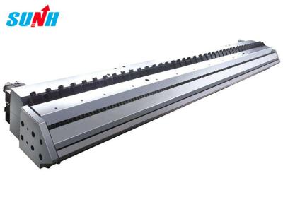 China Moldeo a presión de la protuberancia exacta para los accesorios plásticos/de aluminio del elevador en venta