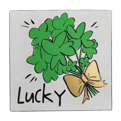 China American Decoration Wall Sign Lucky Clover Printing Decoration Wooden Box Sign for sale